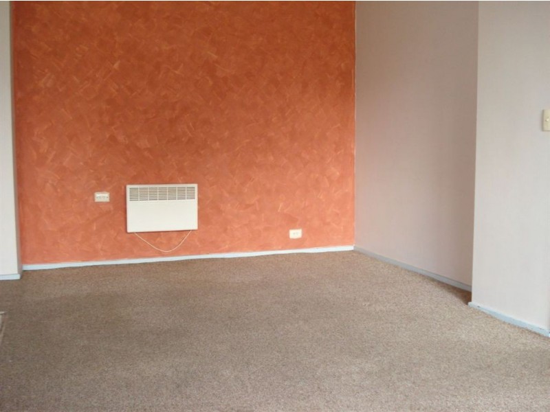 8/16 Close Avenue, Dandenong VIC 3175