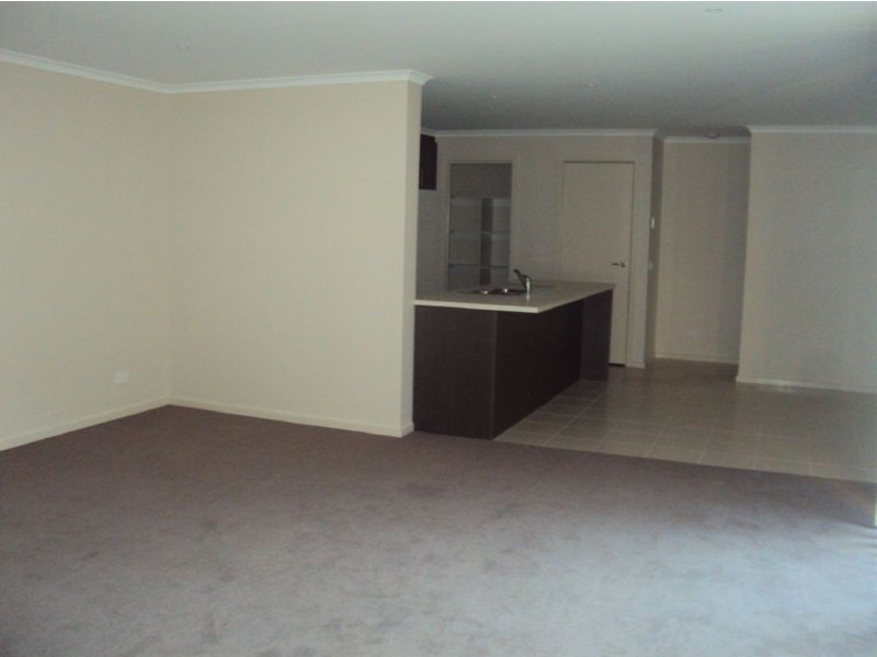 60 Steven Street, Dandenong VIC 3175