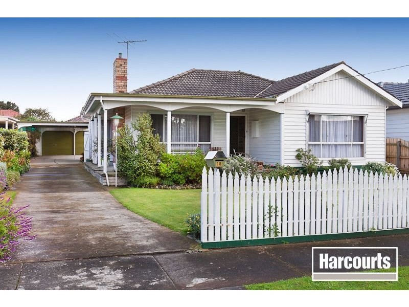 18 Suzanne Street, Dandenong VIC 3175