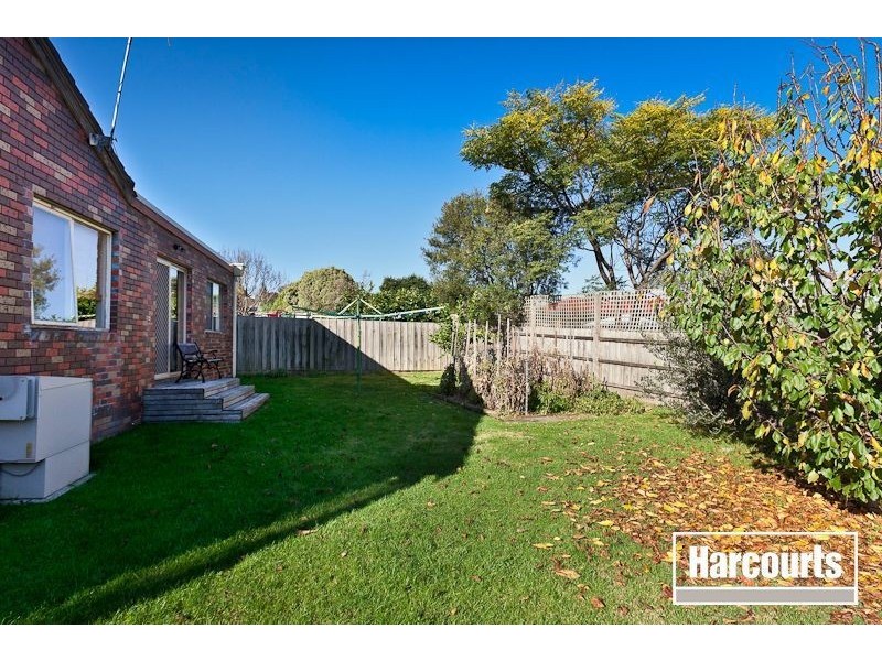 9 Robert Molyneux Avenue, Endeavour Hills VIC 3802