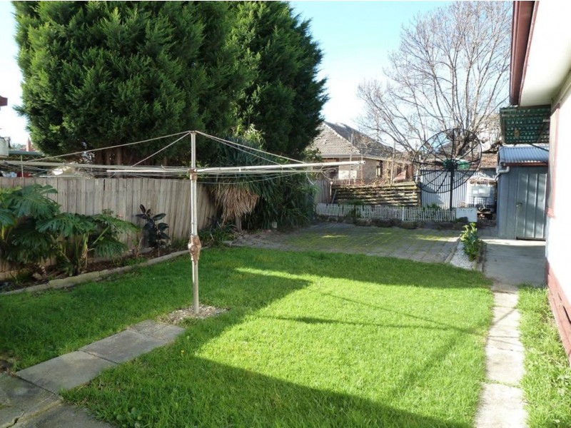 1 Bulong Street, Dandenong VIC 3175