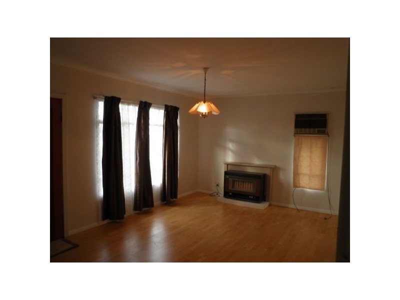 15 Wattle Drive, Doveton VIC 3177