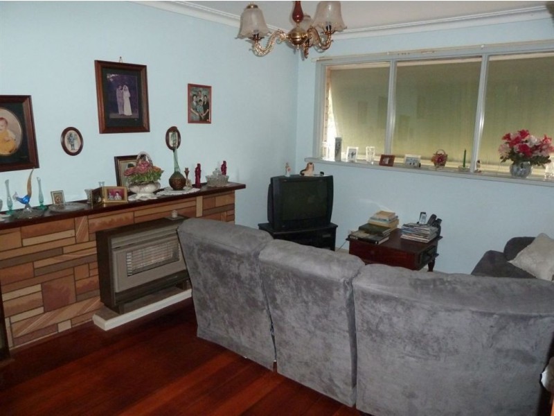 8 Dunearn Road, Dandenong North VIC 3175