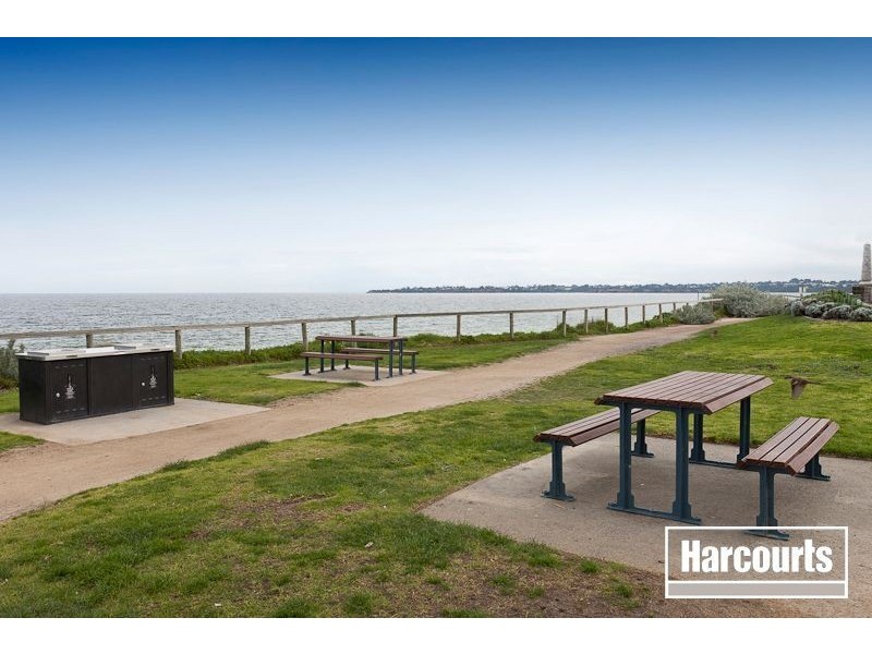 2/35-37 Parkers Road, Parkdale VIC 3195