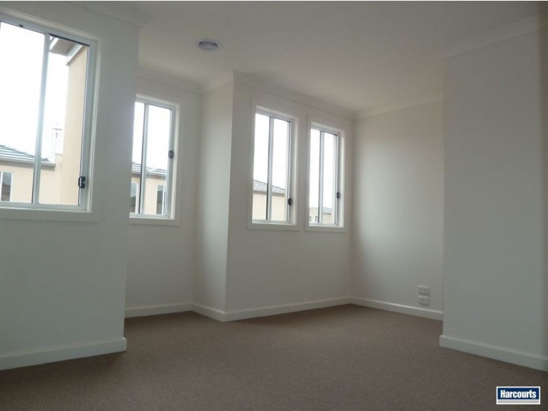 14/4 Young Road, Hallam VIC 3803