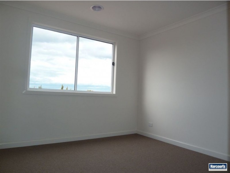 19/4 Young Street, Hallam VIC 3803