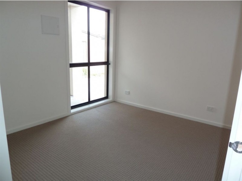 3/40 Liquidamber Street, Doveton VIC 3177