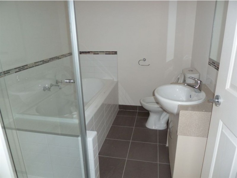 3/40 Liquidamber Street, Doveton VIC 3177