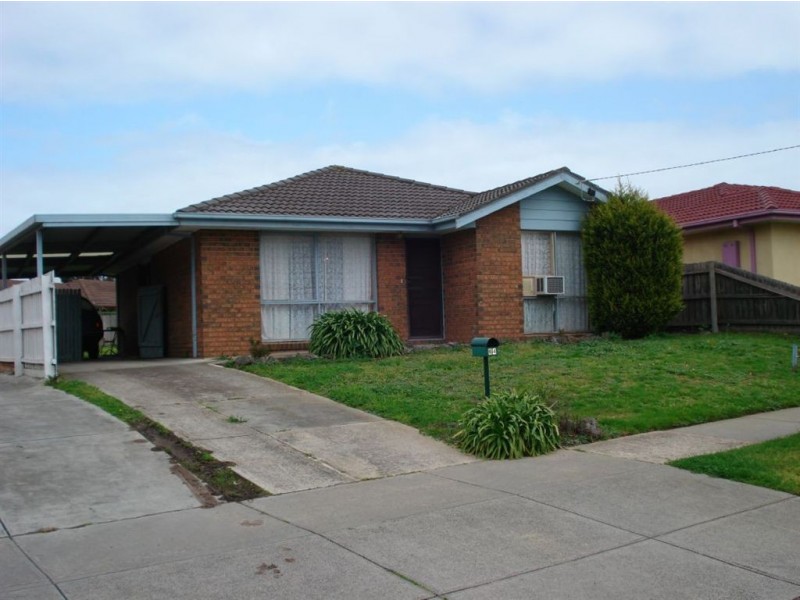 64 Edeys Run, Hampton Park VIC 3976