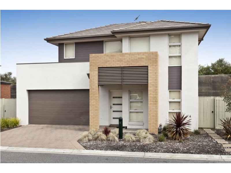 8 Manuscript Drive, Endeavour Hills VIC 3802