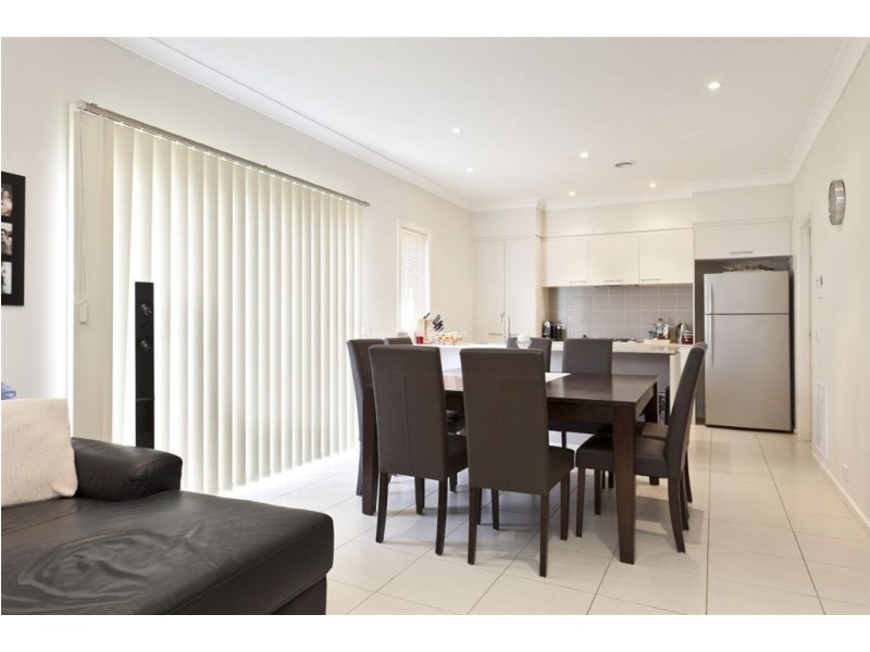 8 Manuscript Drive, Endeavour Hills VIC 3802