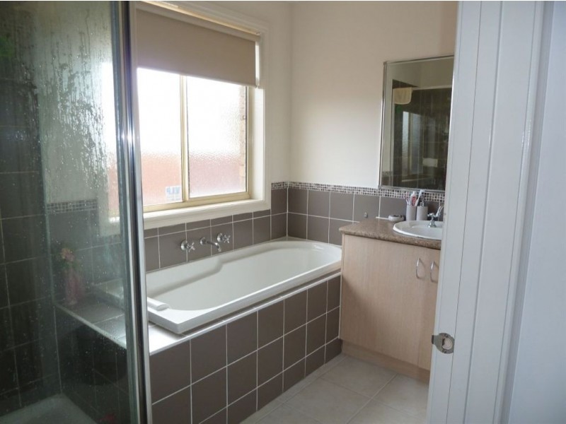 9/95 Breens Road, Cranbourne VIC 3977