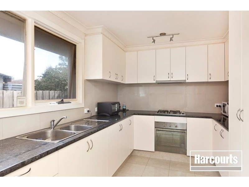 15 Roberts Road, Cranbourne VIC 3977