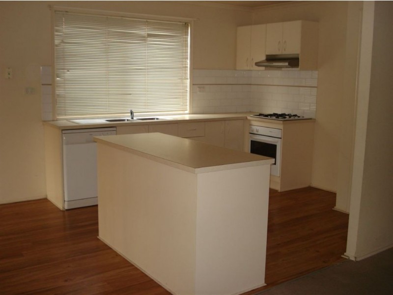 73 Greenwood Drive, Carrum Downs VIC 3201