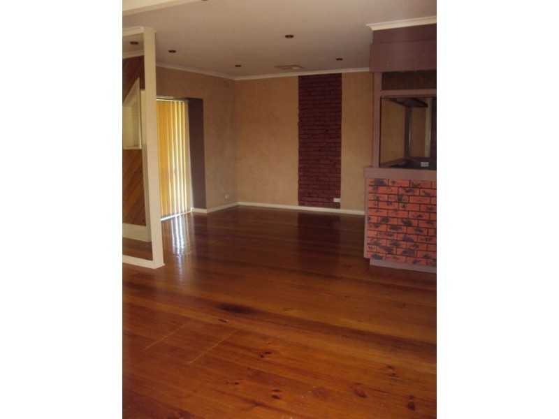 1 Crawford Avenue, Dandenong North VIC 3175