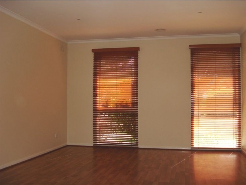 1/122 Circle Drive, Cranbourne VIC 3977