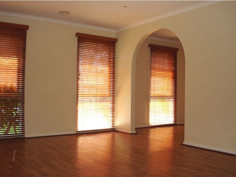 1/122 Circle Drive, Cranbourne VIC 3977