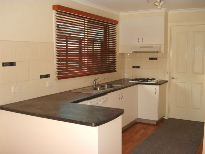 1/122 Circle Drive, Cranbourne VIC 3977