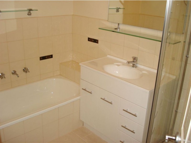 1/122 Circle Drive, Cranbourne VIC 3977