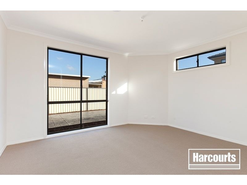 2/6 Adelaide Street, Dandenong VIC 3175