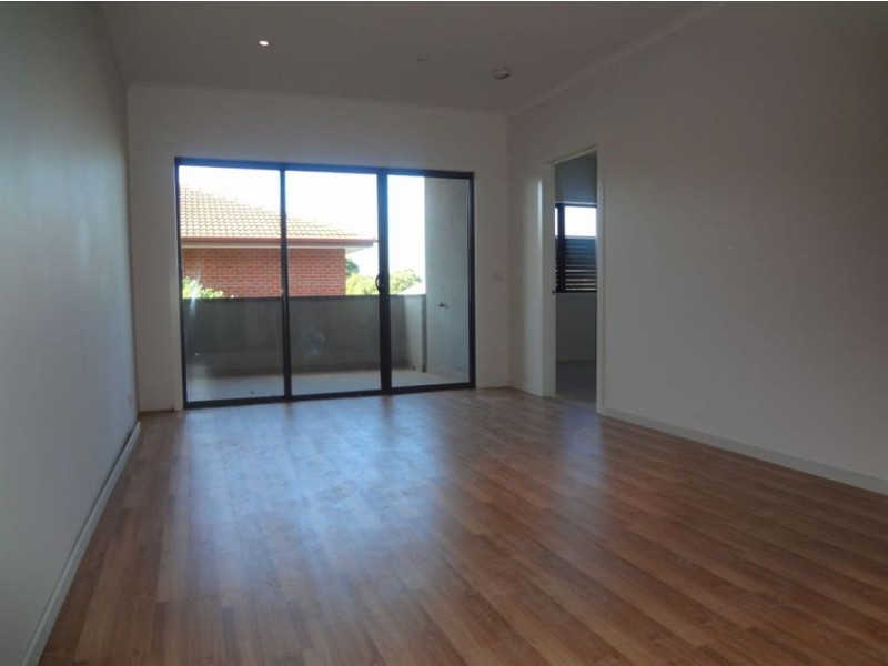 5/19 Close Avenue, Dandenong VIC 3175