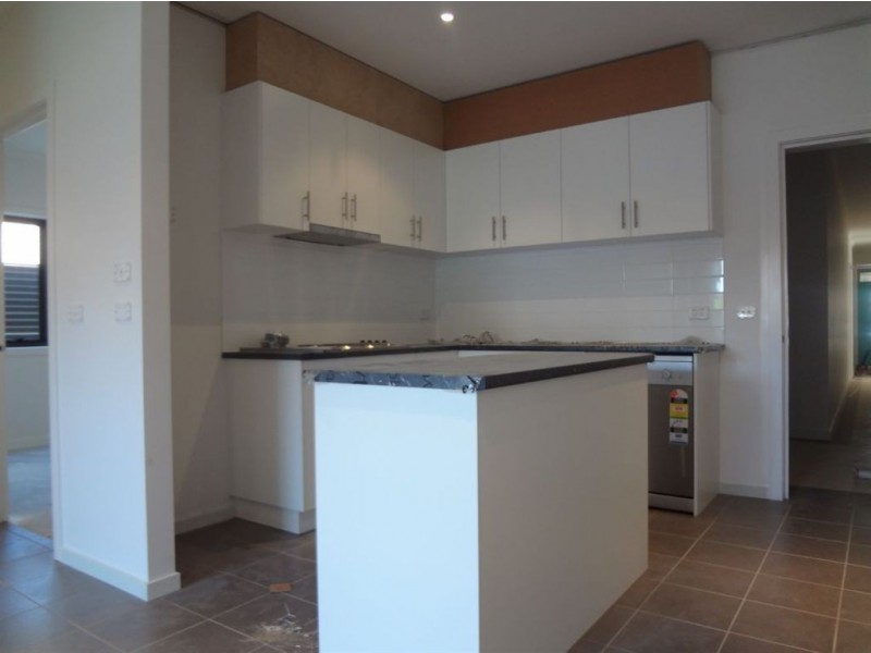 5/19 Close Avenue, Dandenong VIC 3175