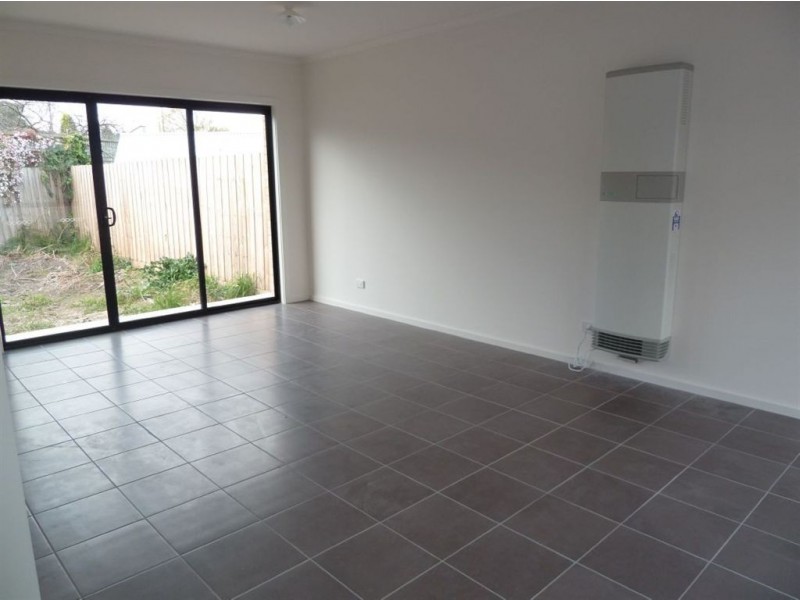 3/40 Liquidamber Street, Doveton VIC 3177