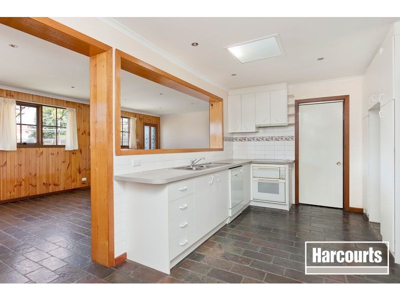 60 Hillside Avenue, Dandenong North VIC 3175