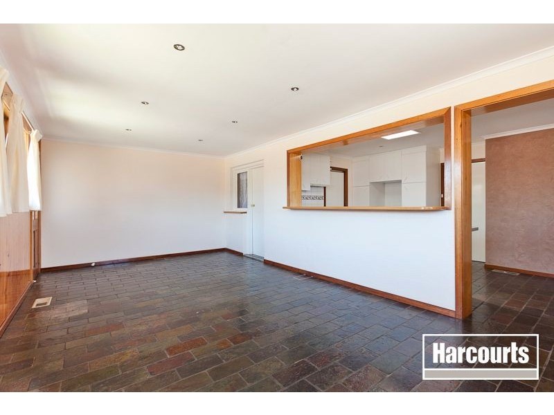 60 Hillside Avenue, Dandenong North VIC 3175
