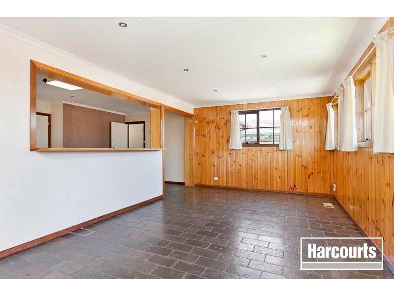 60 Hillside Avenue, Dandenong North VIC 3175