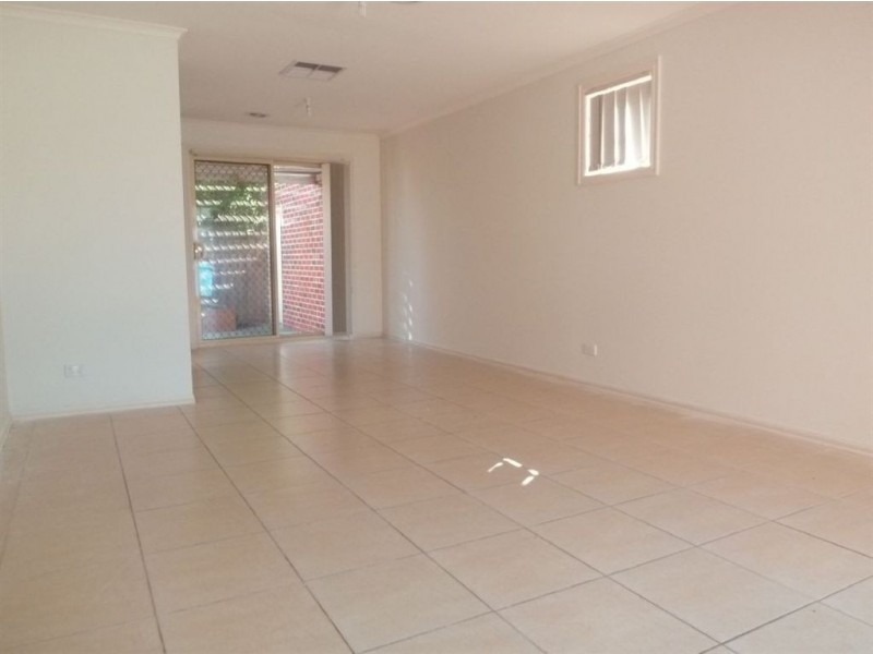 4/7 Jones Road, Dandenong VIC 3175