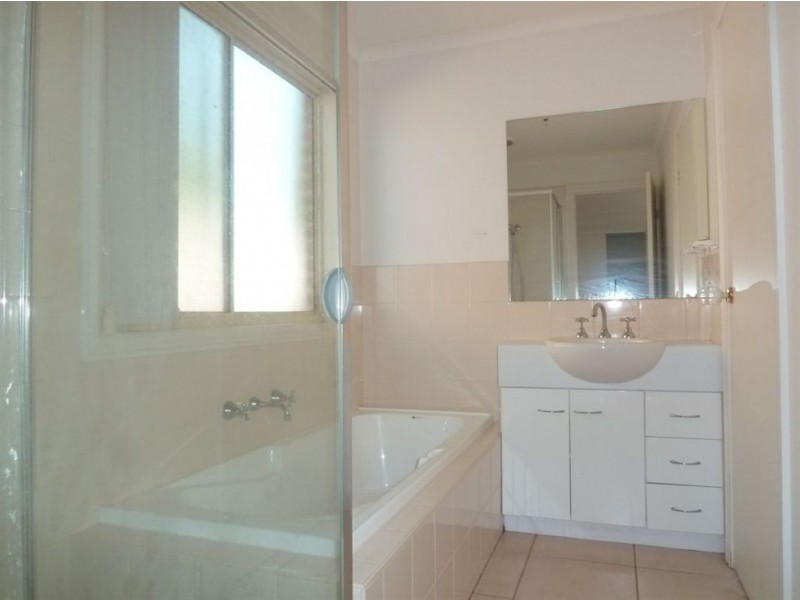 4/7 Jones Road, Dandenong VIC 3175