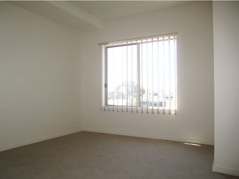 18/2-4 Hutton Street, Dandenong VIC 3175