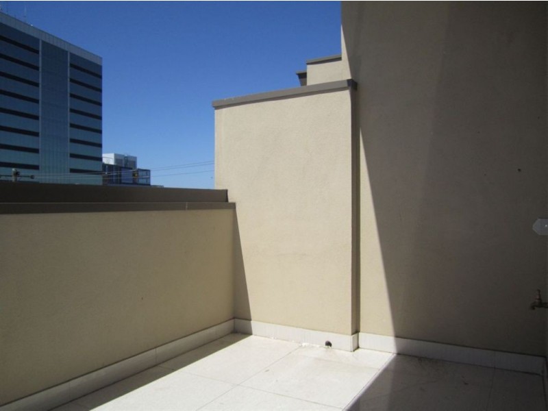 18/2-4 Hutton Street, Dandenong VIC 3175