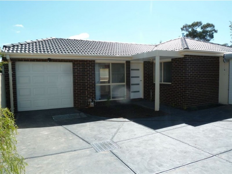 2/7 Koonalda Grove, Dandenong North VIC 3175