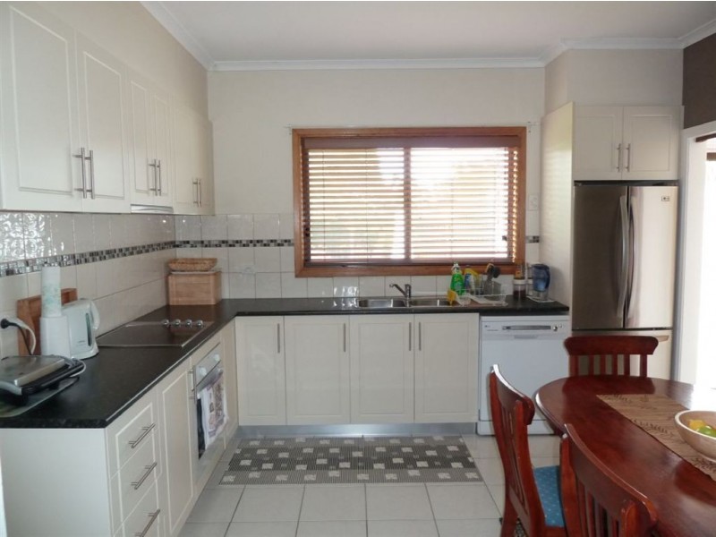 14 Bedwell Avenue, Dandenong VIC 3175