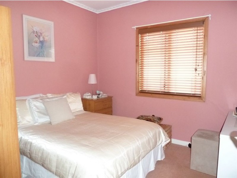 14 Bedwell Avenue, Dandenong VIC 3175