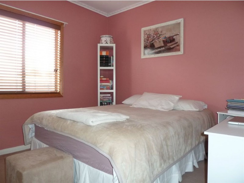 14 Bedwell Avenue, Dandenong VIC 3175