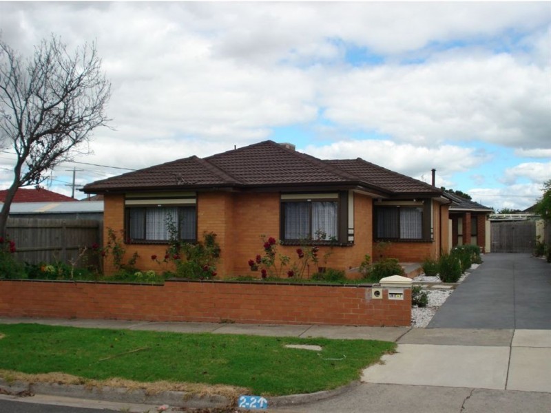 1/2 Laemmle Street, Dandenong North VIC 3175