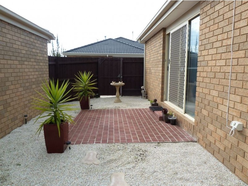9/95 Breens Road, Cranbourne VIC 3977