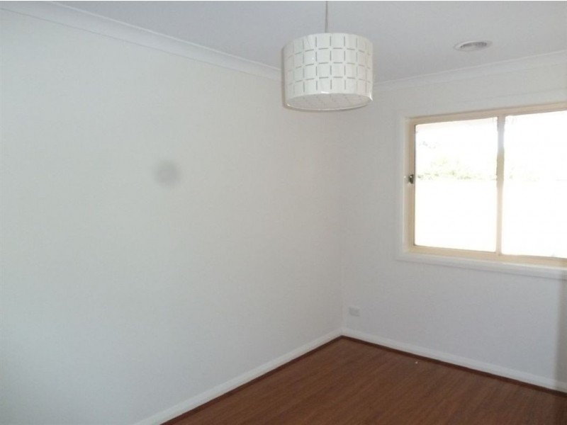 2/7 Koonalda Grove, Dandenong North VIC 3175