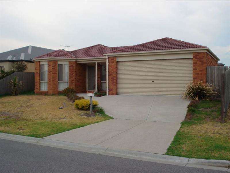 4 Postregna Way, Skye VIC 3977