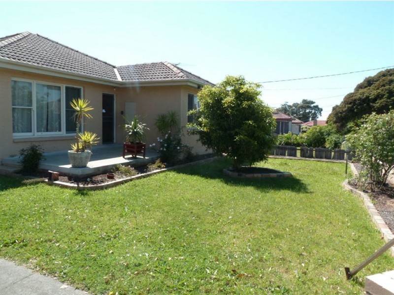 5 McNab Court, Dandenong VIC 3175