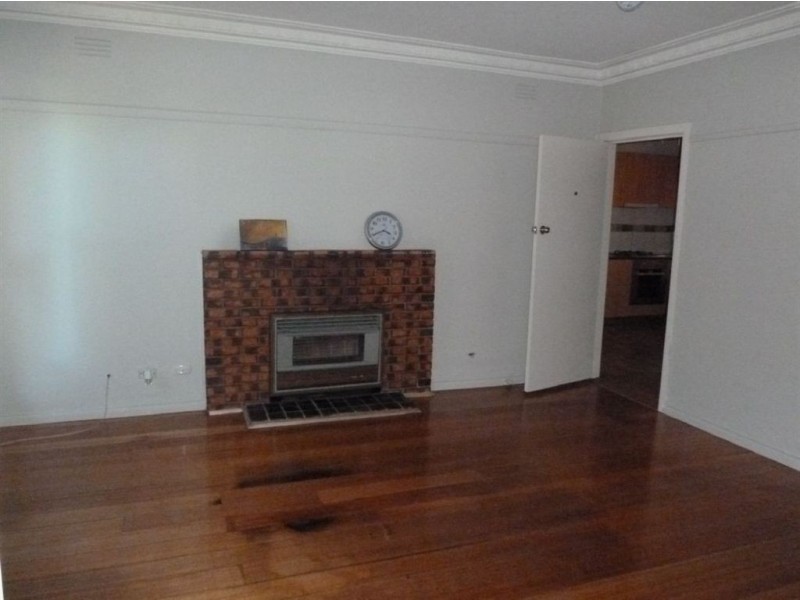 5 McNab Court, Dandenong VIC 3175