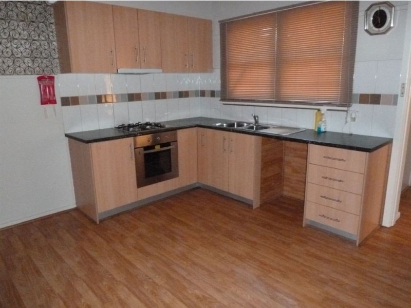 5 McNab Court, Dandenong VIC 3175