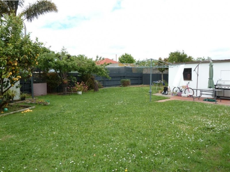 14 Bedwell Avenue, Dandenong VIC 3175