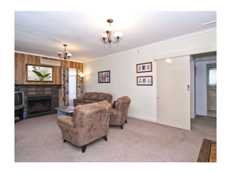 36 Mc Fees Road, Dandenong North VIC 3175