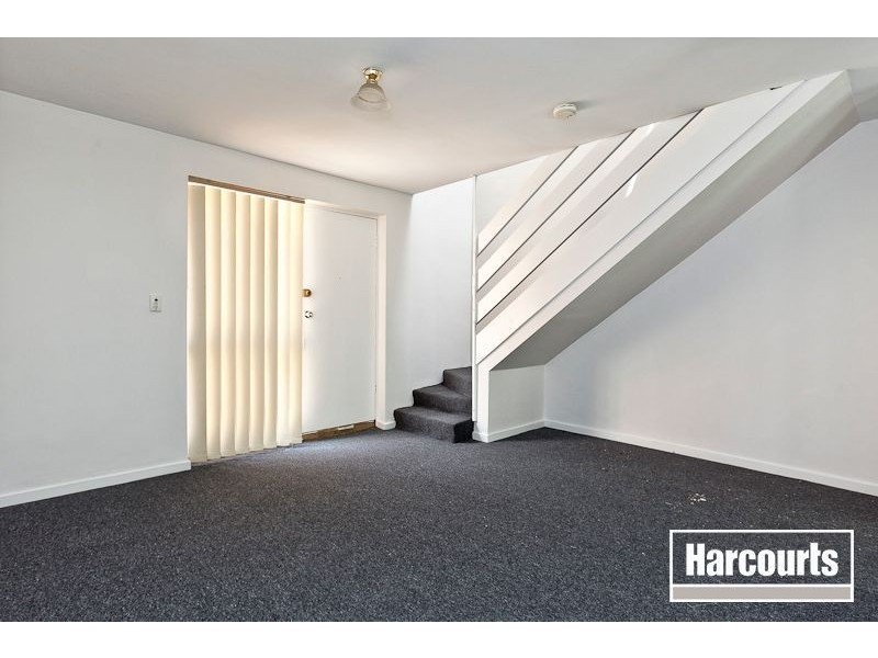12/9-11 Weller Street, Dandenong VIC 3175