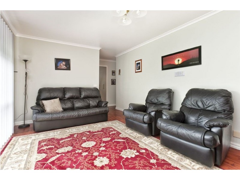 38 Strong Drive, Hampton Park VIC 3976