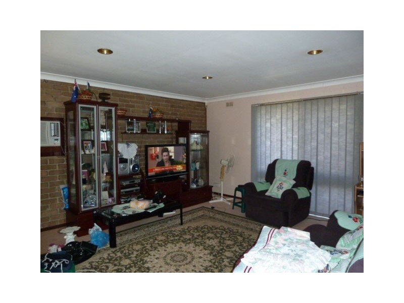 2 Bourke Road, Cranbourne VIC 3977